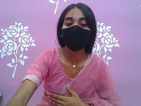 Shanaya xo online show from July 25, 2026, 11:24 pm