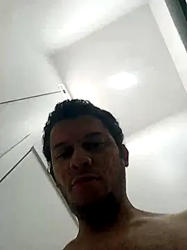 Snapshot of alberto_marques chatting on May 2, 2026, 12:54 pm alberto marques online show from May 2, 2026, 12:54 pm