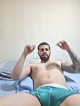 leoxxxgato online show from April 16, 2026, 6:19 pm