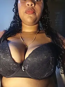 Snapshot of michelle_castillo chatting on April 27, 2026, 3:37 am michelle castillo online show from April 27, 2026, 3:37 am