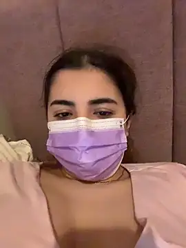 Snapshot of AnnieCartier chatting on April 15, 2026, 9:48 pm AnnieCartier online show from April 15, 2026, 9:48 pm