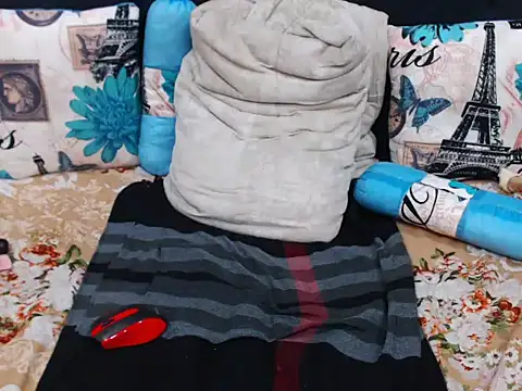 ChocolateClitt online show from April 11, 2026, 5:23 am