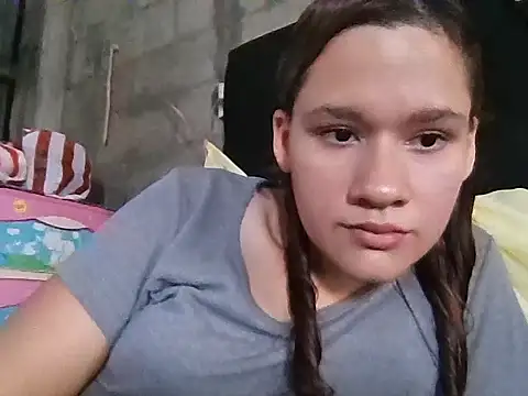 JennifferJilson online show from April 5, 2026, 9:45 pm