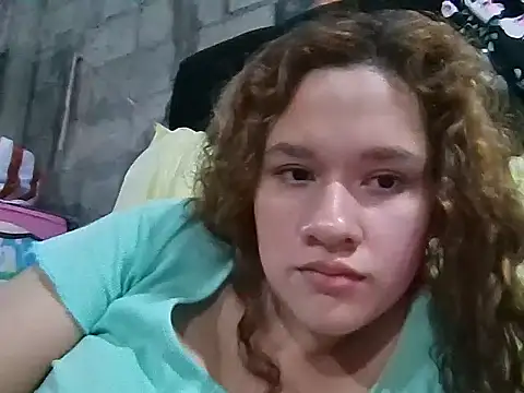 JennifferJilson online show from April 7, 2026, 1:17 am