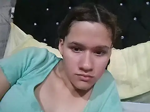 JennifferJilson online show from April 12, 2026, 11:43 pm