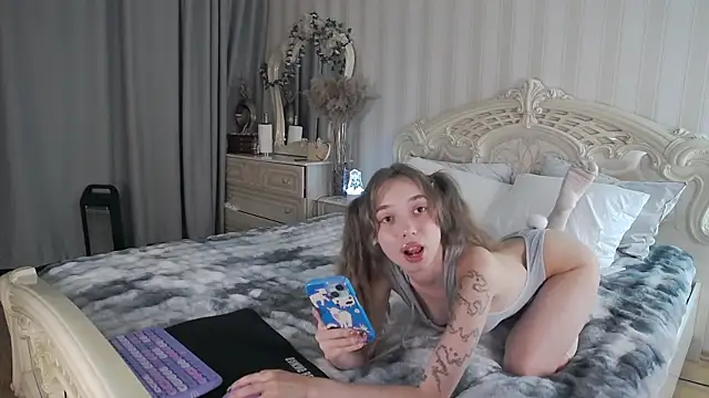 KattyCossJ online show from July 3, 2026, 1:39 pm