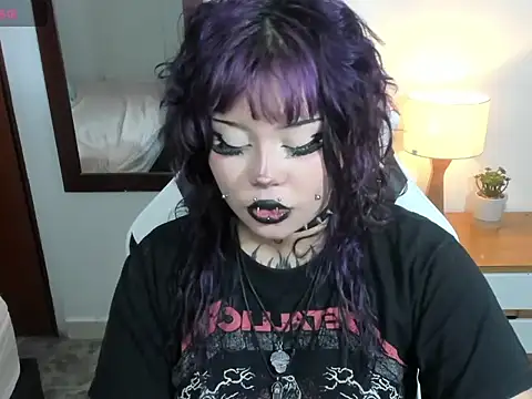 MiaAmane02 online show from May 27, 2026, 3:42 pm