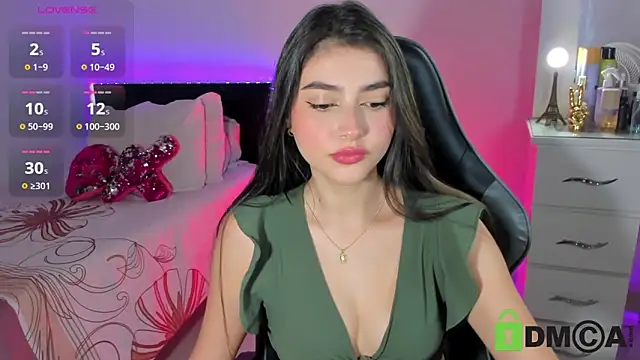 esmeralda le online show from April 16, 2026, 11:44 am