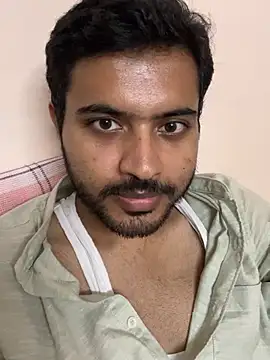 Sweetloverr28 online show from April 28, 2026, 10:59 pm