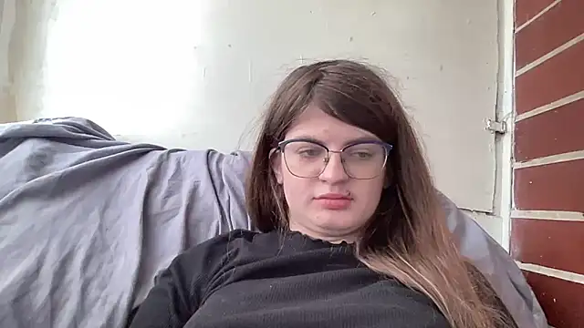 AmilenHot online show from April 8, 2026, 8:47 am