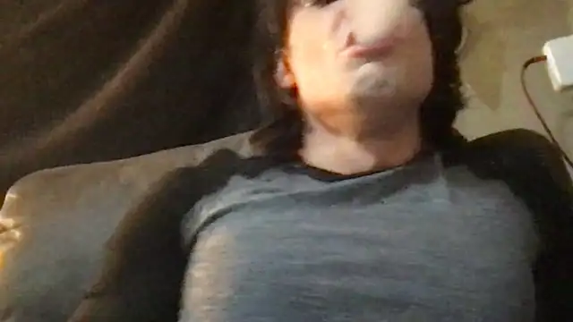 Snapshot of GypsiiCornel chatting on April 20, 2026, 4:48 am GypsiiCornel online show from April 20, 2026, 4:48 am
