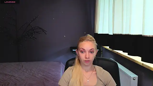 Snapshot of SonnySofia chatting on May 12, 2026, 5:48 am SonnySofia online show from May 12, 2026, 5:48 am