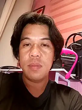 Snapshot of akiramoore chatting on May 25, 2026, 12:22 pm akiramoore online show from May 25, 2026, 12:22 pm