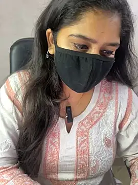 Snapshot of sarasofiaa_ chatting on June 1, 2026, 3:47 pm sarasofiaa online show from June 1, 2026, 3:47 pm