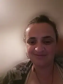 Snapshot of AnabelBexley chatting on May 1, 2026, 4:22 pm AnabelBexley online show from May 1, 2026, 4:22 pm