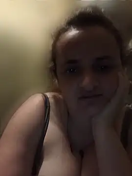 Snapshot of AnabelBexley chatting on May 14, 2026, 6:09 am AnabelBexley online show from May 14, 2026, 6:09 am