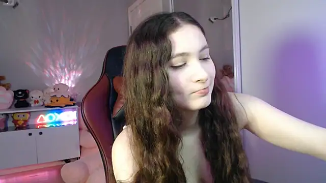 Snapshot of solitudebby chatting on May 5, 2026, 7:55 pm solitudebby online show from May 5, 2026, 7:55 pm