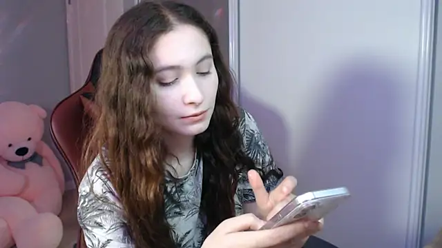 Snapshot of solitudebby chatting on May 17, 2026, 6:26 pm solitudebby online show from May 17, 2026, 6:26 pm