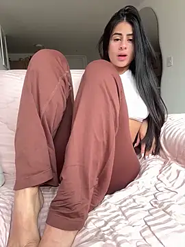 Snapshot of lunasex06 chatting on May 5, 2026, 1:30 pm lunasex06 online show from May 5, 2026, 1:30 pm
