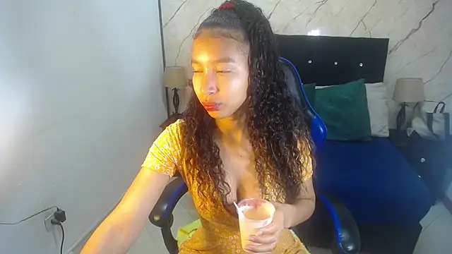 Snapshot of hasley_cute chatting on April 25, 2026, 7:22 pm hasley cute online show from April 25, 2026, 7:22 pm