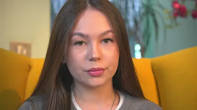 Snapshot of HeidiScarber chatting on April 7, 2026, 12:05 pm HeidiScarber online show from April 7, 2026, 12:05 pm