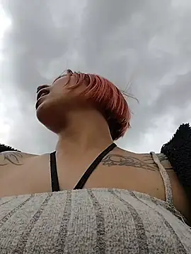Mia 0-4 online show from May 21, 2026, 4:25 pm