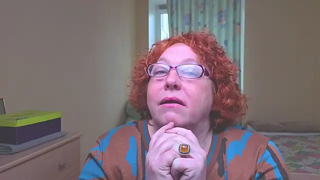 Snapshot of Fara_Flutte chatting on April 14, 2026, 7:47 am Fara Flutte online show from April 14, 2026, 7:47 am