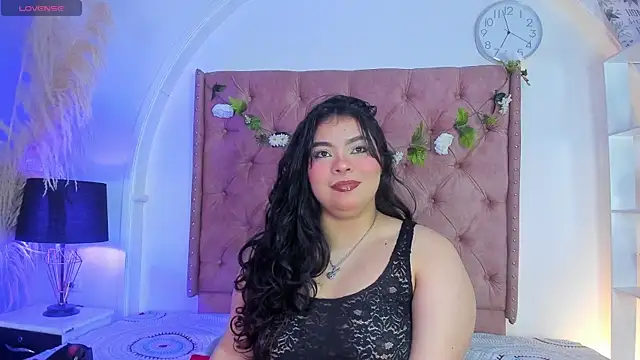 ROSELEI  online show from May 30, 2026, 8:22 am