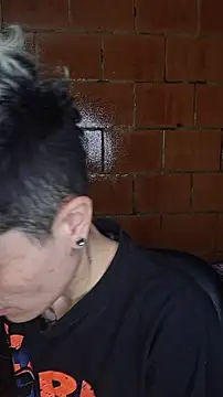 Snapshot of Megan-c chatting on April 7, 2026, 4:02 am Megan-c online show from April 7, 2026, 4:02 am