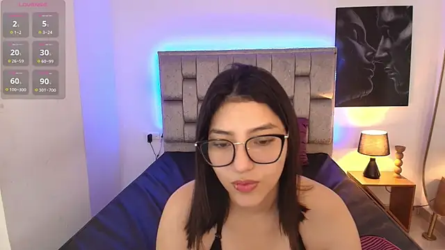 Snapshot of candy_tina chatting on April 12, 2026, 3:28 pm candy tina online show from April 12, 2026, 3:28 pm