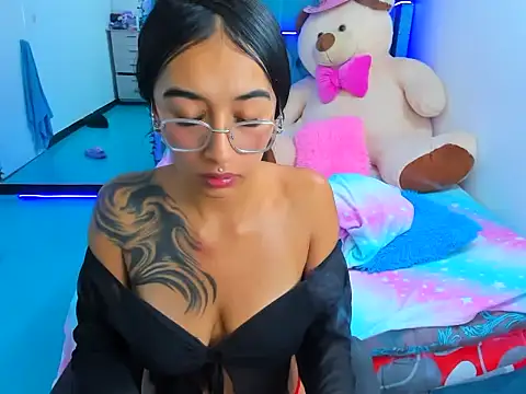 valery taylor 1 online show from April 17, 2026, 2:58 am