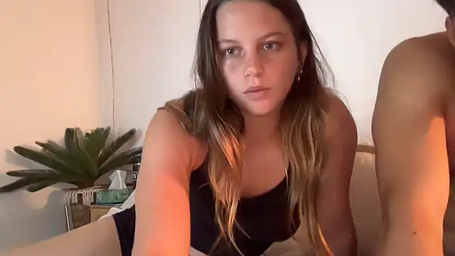 KamillaBecker online show from April 16, 2026, 2:45 am