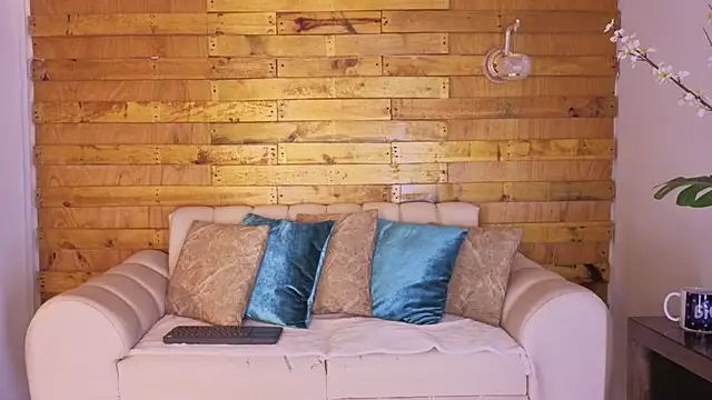 Snapshot of jack_shine chatting on April 10, 2026, 3:12 am jack shine online show from April 10, 2026, 3:12 am