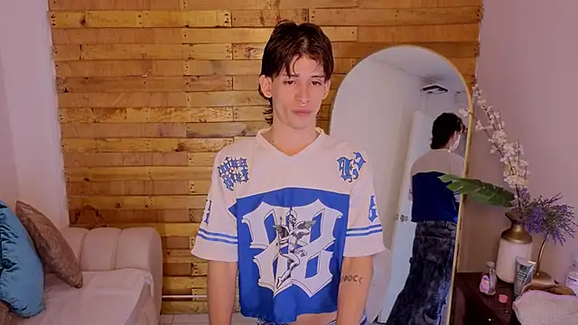 Snapshot of jack_shine chatting on April 16, 2026, 3:07 am jack shine online show from April 16, 2026, 3:07 am