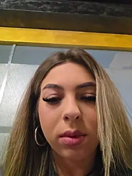 AylinRosee online show from July 25, 2026, 3:15 am
