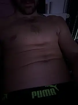 juli42000 online show from April 7, 2026, 1:44 pm