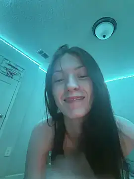 Munchkinbaby72318 online show from June 15, 2026, 1:52 am