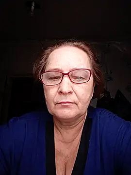 Snapshot of IngaLuna48 chatting on April 9, 2026, 6:52 am IngaLuna48 online show from April 9, 2026, 6:52 am