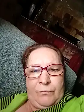 Snapshot of IngaLuna48 chatting on April 12, 2026, 12:43 pm IngaLuna48 online show from April 12, 2026, 12:43 pm