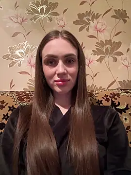 AlinaLove3213 online show from May 19, 2026, 8:04 pm
