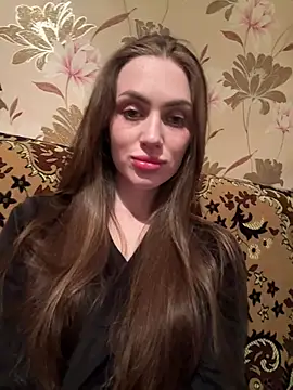 AlinaLove3213 online show from May 20, 2026, 7:53 pm