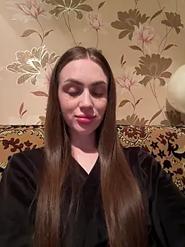 AlinaLove3213 online show from May 29, 2026, 8:29 pm