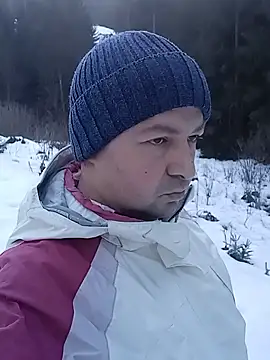 Snapshot of Luceriusbigass chatting on December 29, 2024, 12:01 pm Luceriusbigass online show from December 29, 2024, 12:01 pm