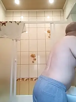 Snapshot of Luceriusbigass chatting on November 2, 2025, 1:13 pm Luceriusbigass online show from November 2, 2025, 1:13 pm