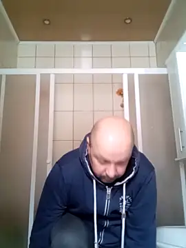 Luceriusbigass online show from January 6, 2026, 1:37 pm