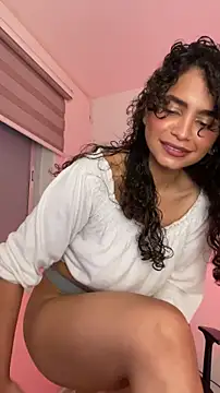holaRosa online show from May 13, 2026, 10:06 pm