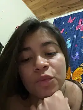 Kloe zaf online show from May 4, 2026, 4:19 am