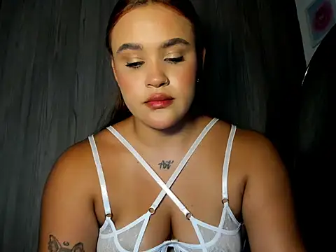 Snapshot of Sabrina_Darkness chatting on April 20, 2026, 10:55 pm Sabrina Darkness online show from April 20, 2026, 10:55 pm