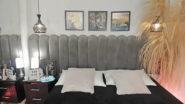 Victoria  lee online show from May 15, 2026, 3:13 am
