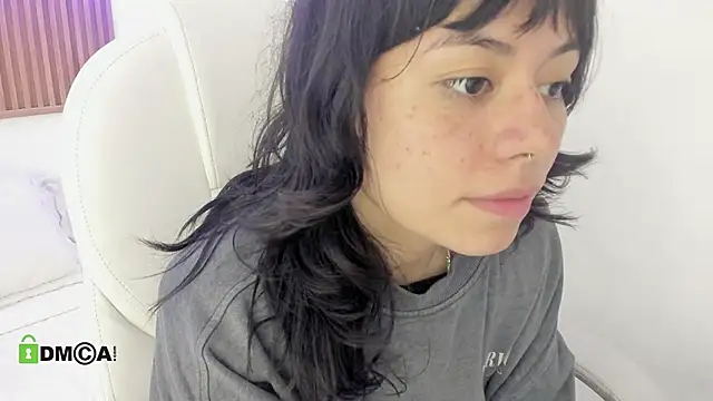 ghostmila online show from May 11, 2026, 4:04 pm